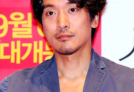 俳優キム・ミンジュン、演技中断宣言！