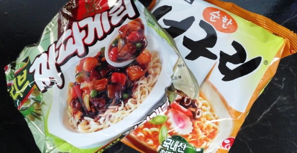 韓国で話題のインスタントラーメン